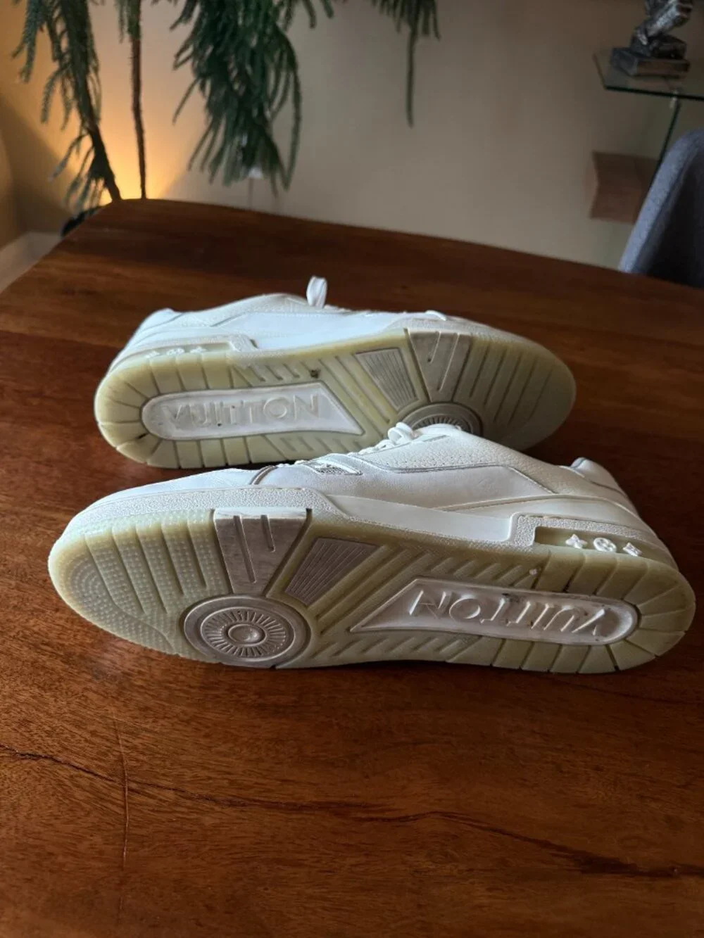 Louis Vuitton White Signature Trainers - Size 12